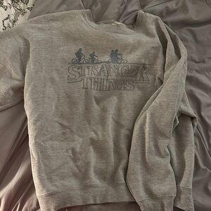 Stranger things crewneck Gray Sweater size xl